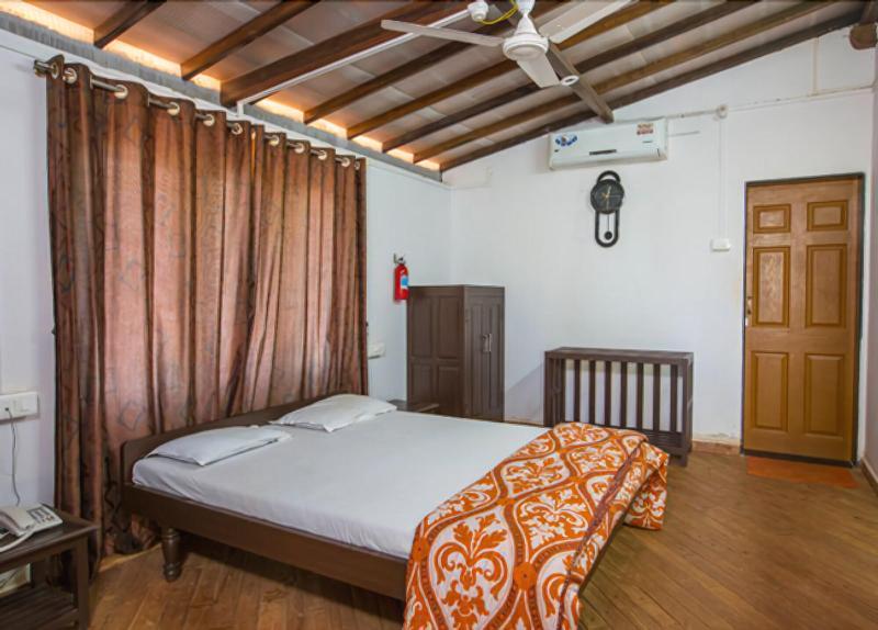 Beachfront Villas image