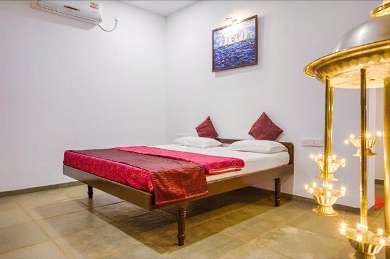 Beachfront Villas image