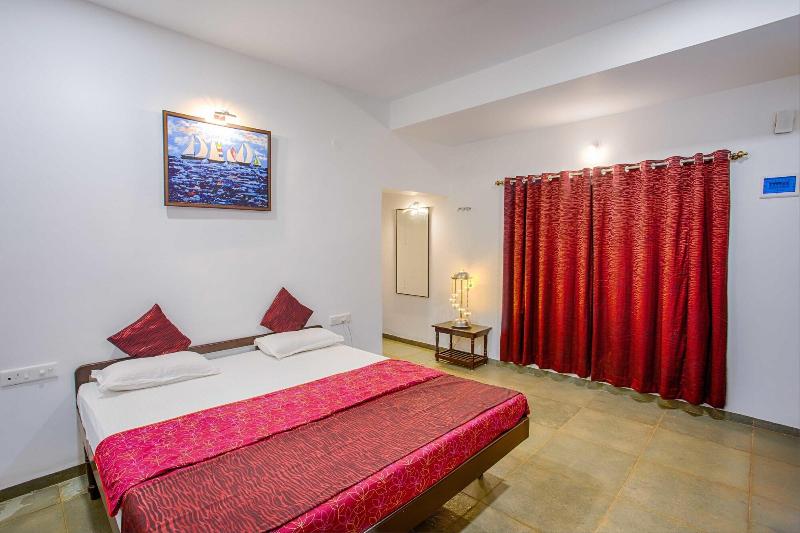 Beachfront Villas image