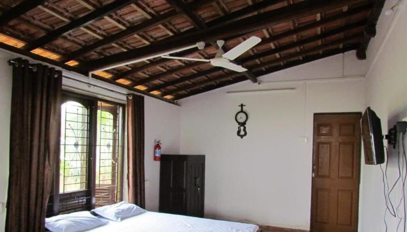 Beachfront Villas image