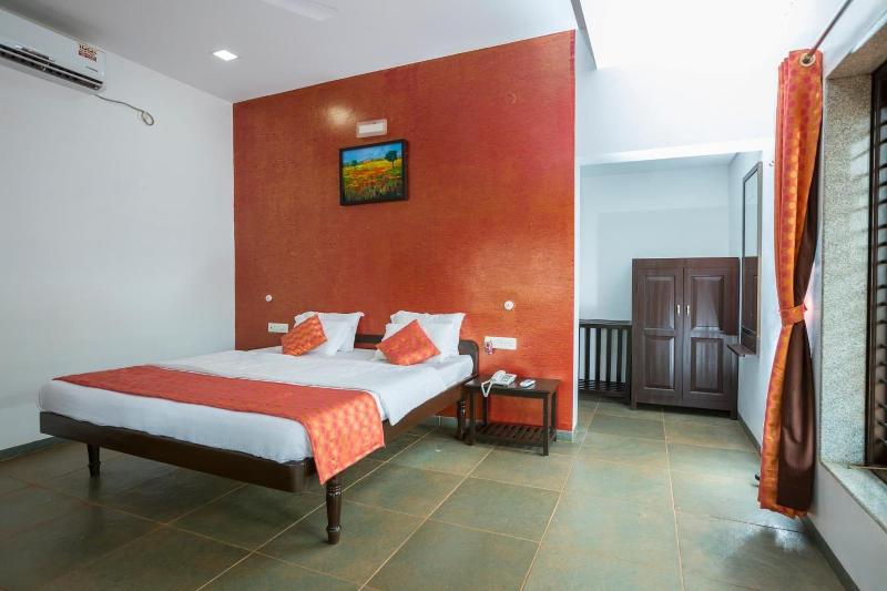 Beachfront Villas image