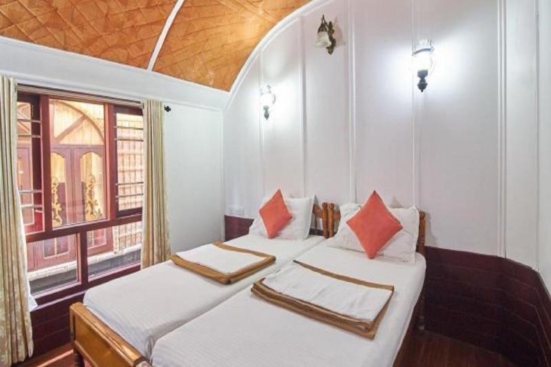 Sivaranjani Hotel image
