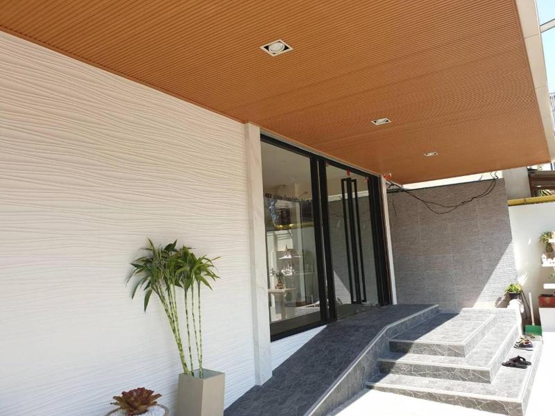 P18 Hotel image