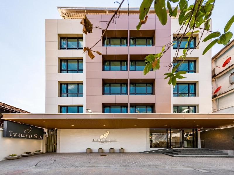 P18 Hotel image