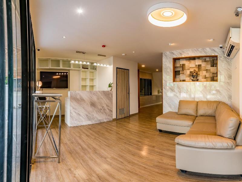 P18 Hotel image