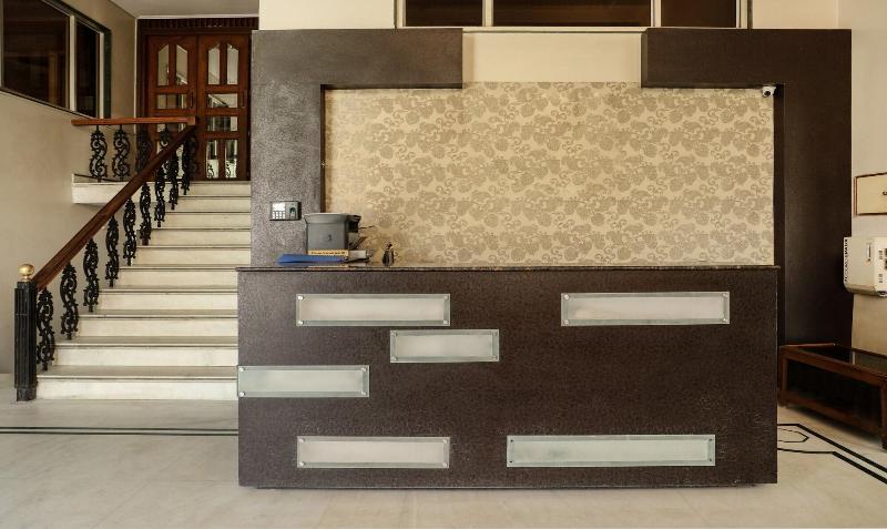 Hotel Yks