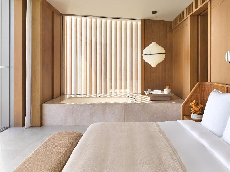 The Ritz-Carlton Maldives, Fari Islands image