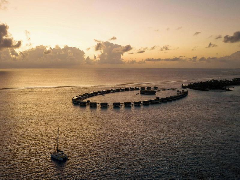 The Ritz-Carlton Maldives, Fari Islands image