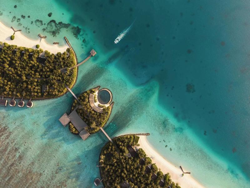 The Ritz-Carlton Maldives, Fari Islands image