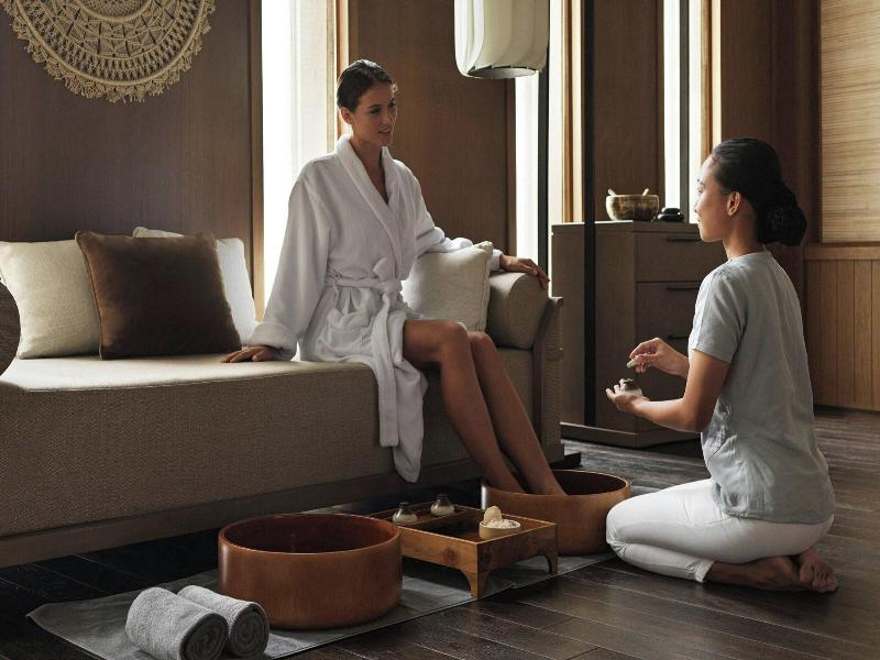 The Ritz-Carlton Maldives, Fari Islands image