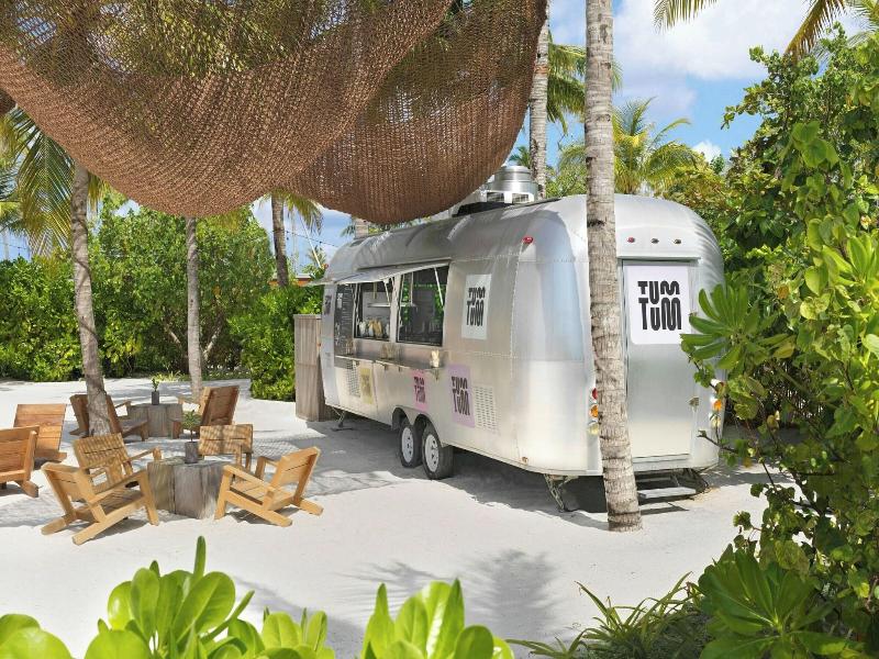 The Ritz-Carlton Maldives, Fari Islands image