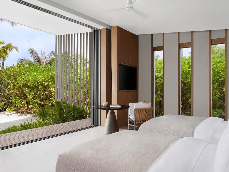 The Ritz-Carlton Maldives, Fari Islands image