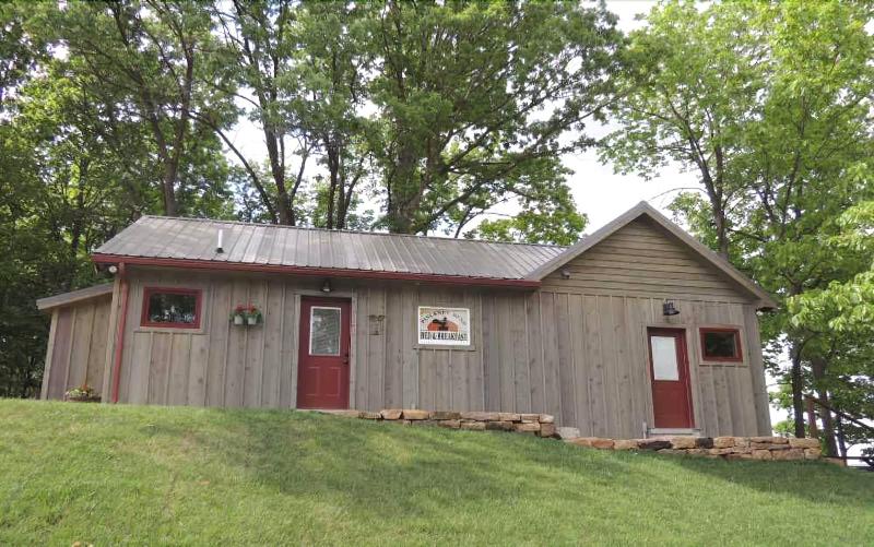Pinckney Bend Bed & Breakfast image