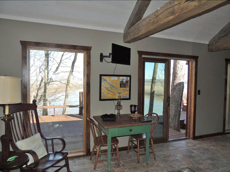 Pinckney Bend Bed & Breakfast image