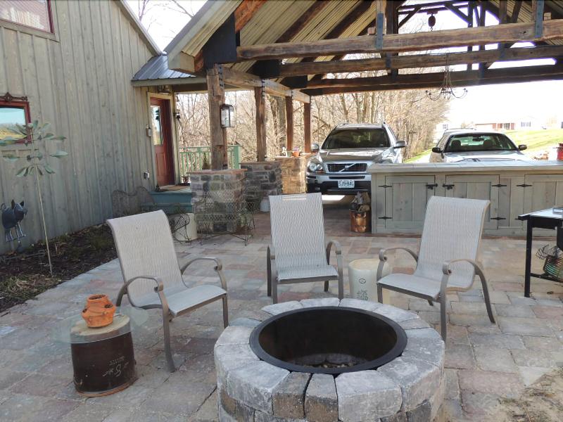 Pinckney Bend Bed & Breakfast image