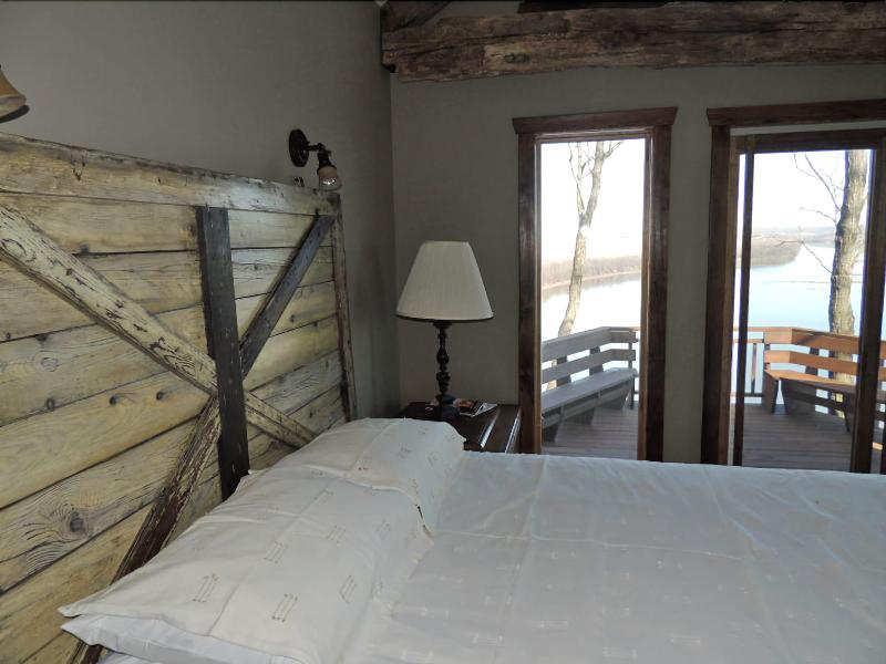 Pinckney Bend Bed & Breakfast image