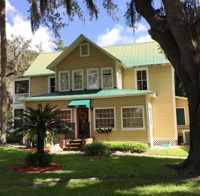 Dolan House B&B image