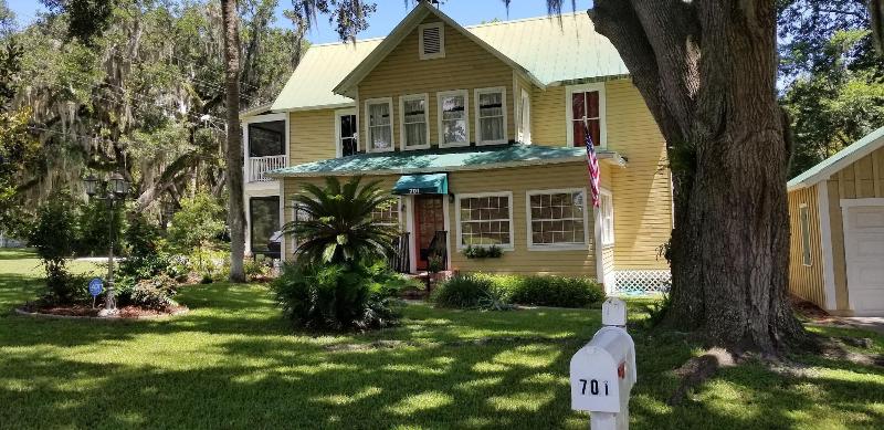 Dolan House B&B image
