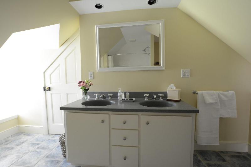 Woodville Bed And Breakfast image