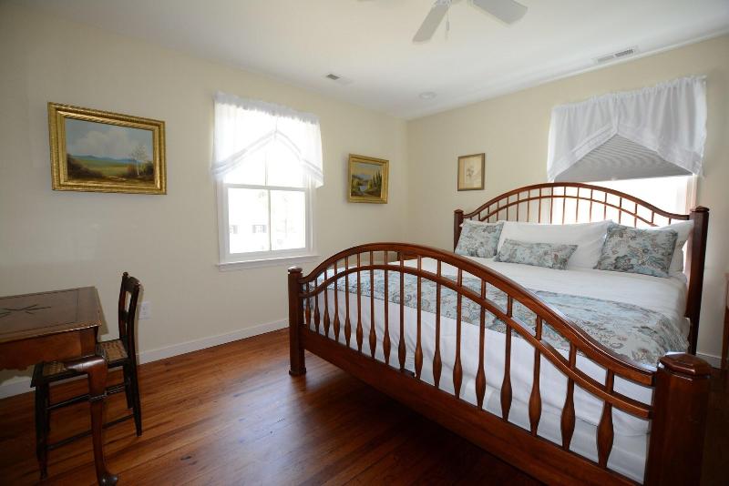Woodville Bed And Breakfast image