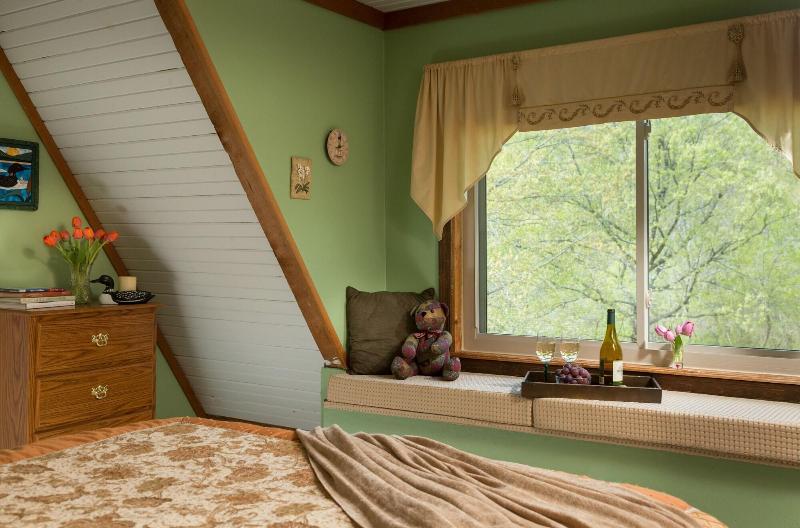 Tiffanys Bed & Breakfast image