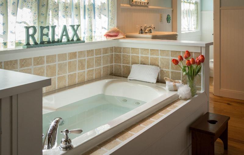 Tiffanys Bed & Breakfast image