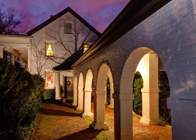 Inn And Tavern At Meander image