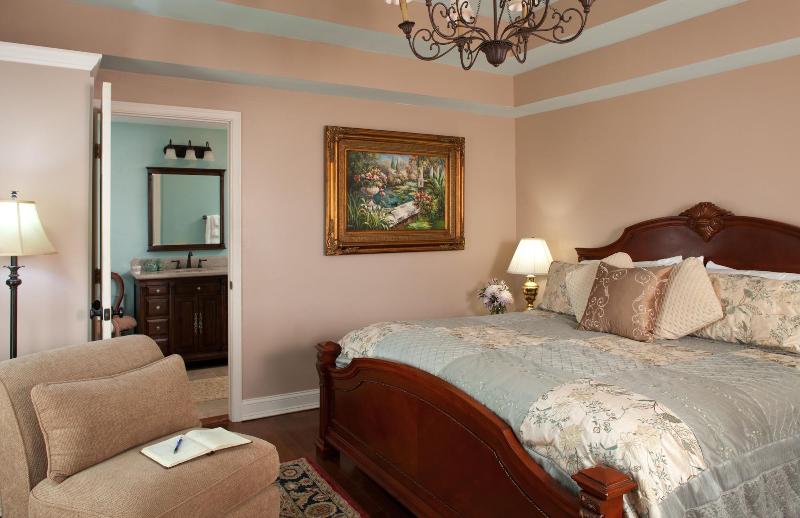 Inn And Tavern At Meander image