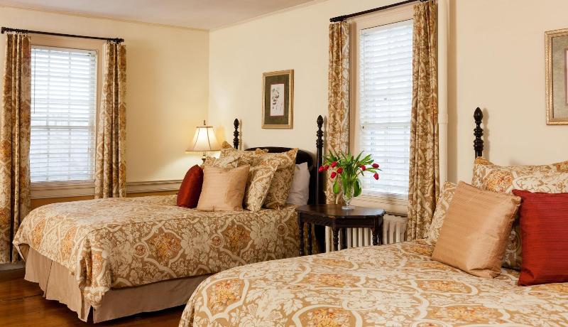 Inn And Tavern At Meander image