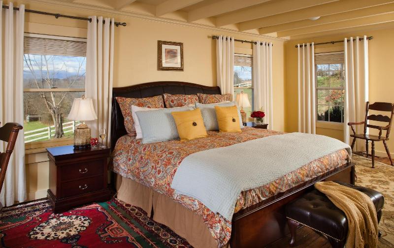 Inn And Tavern At Meander image