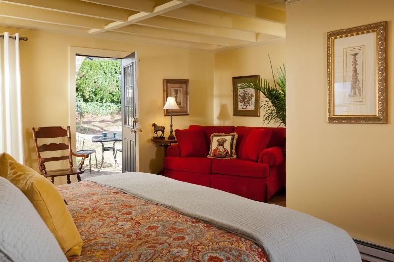 Inn And Tavern At Meander image