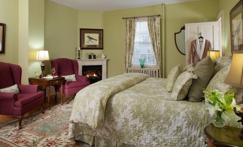 Inn And Tavern At Meander image