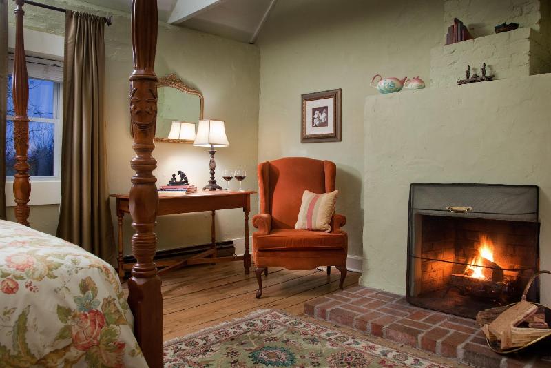 Inn And Tavern At Meander image