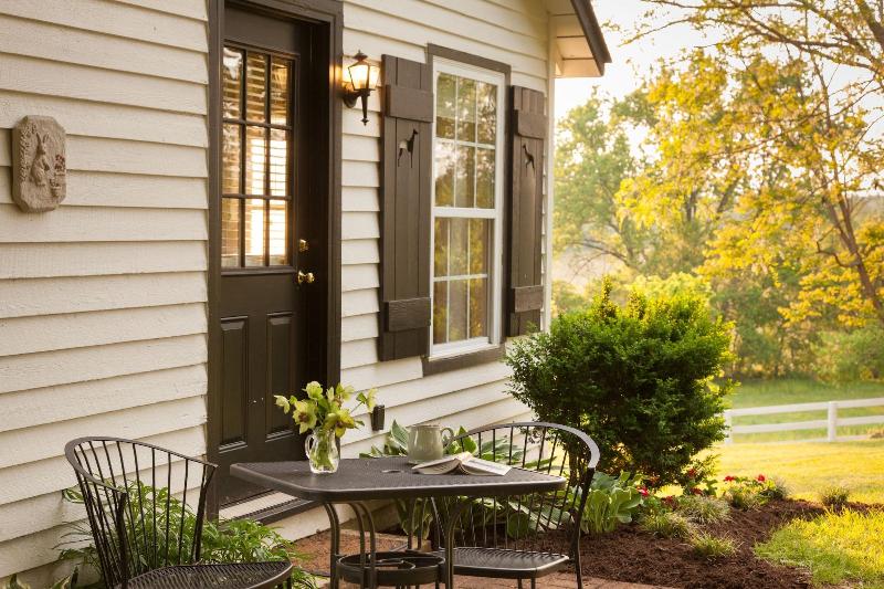 Inn And Tavern At Meander image