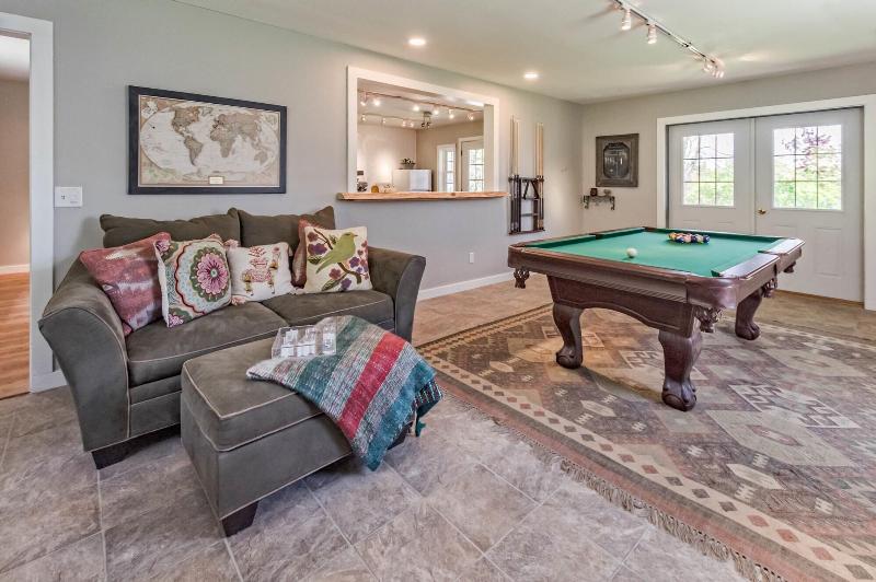 Moonshadow Bed And Breakfast image