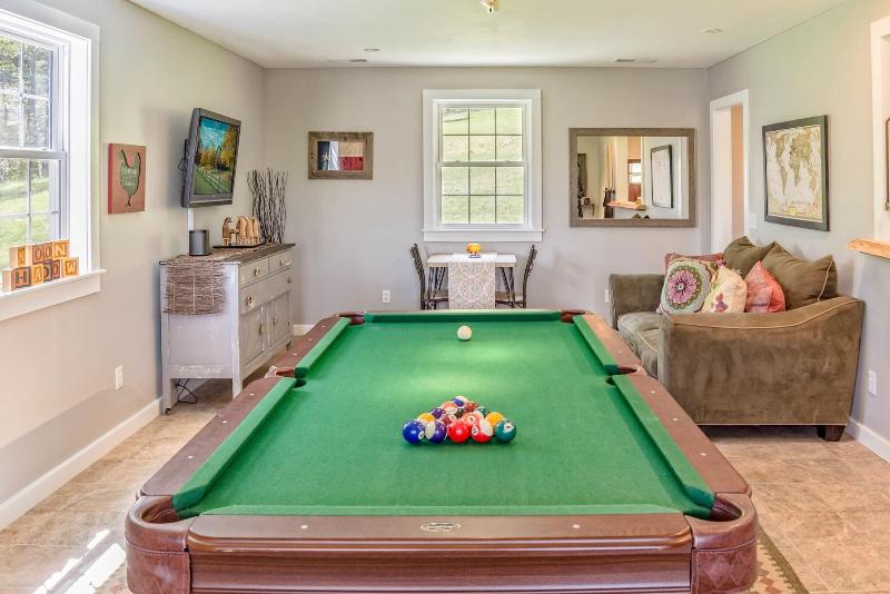 Moonshadow Bed And Breakfast image