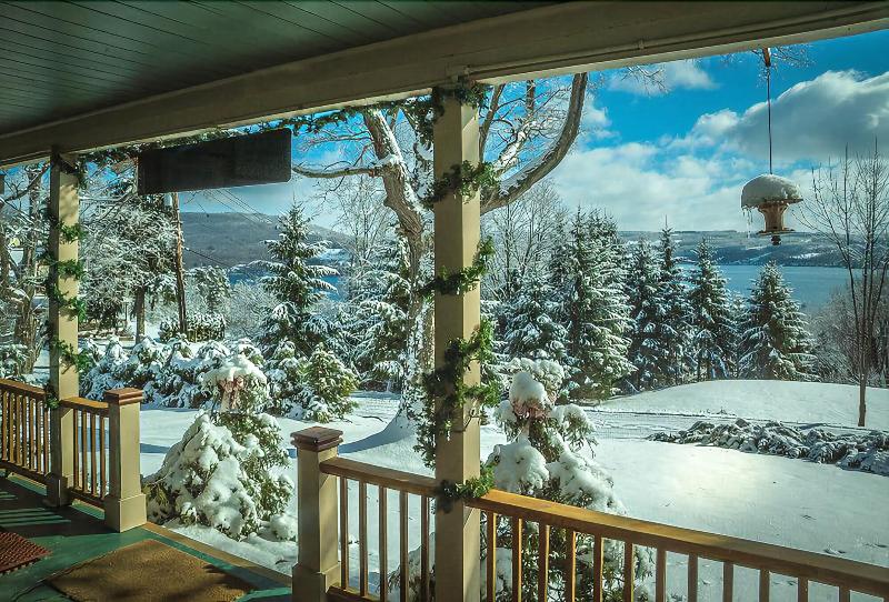 Moonshadow Bed And Breakfast image