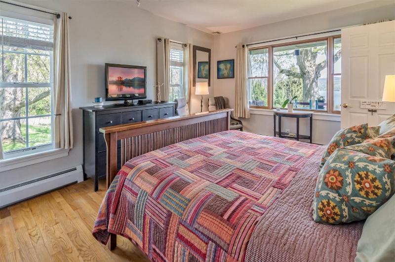 Moonshadow Bed And Breakfast image