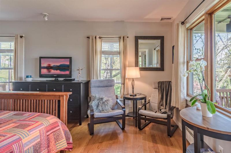 Moonshadow Bed And Breakfast image