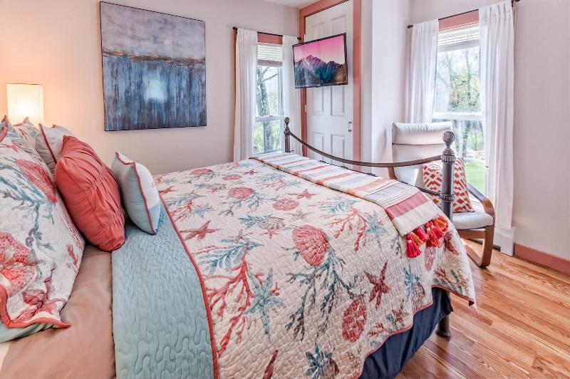 Moonshadow Bed And Breakfast image