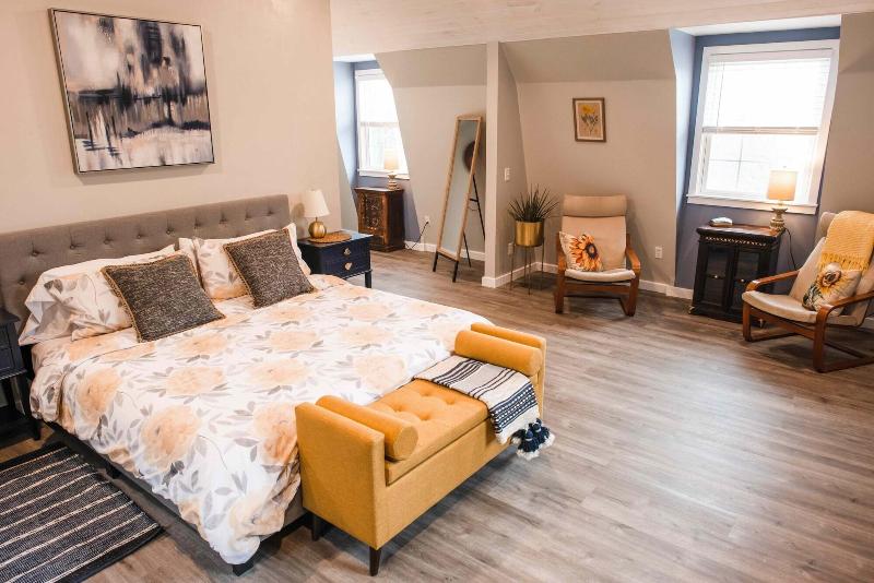 Moonshadow Bed And Breakfast image