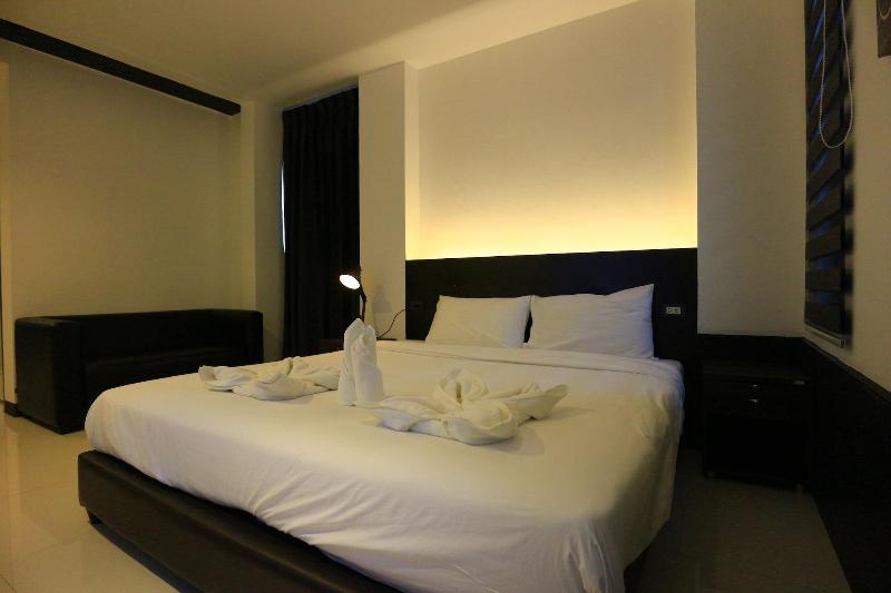 Azz Hotel image