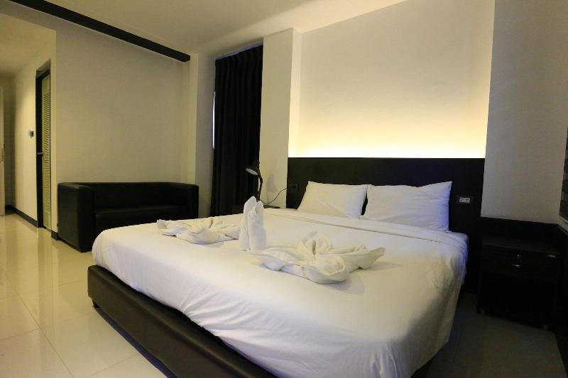 Azz Hotel image