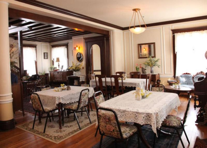 The Decker House Bed & Breakfast image 1