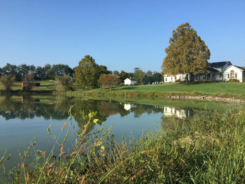 The B & B at Queenslake image