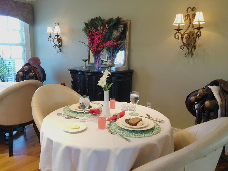 The B & B at Queenslake image