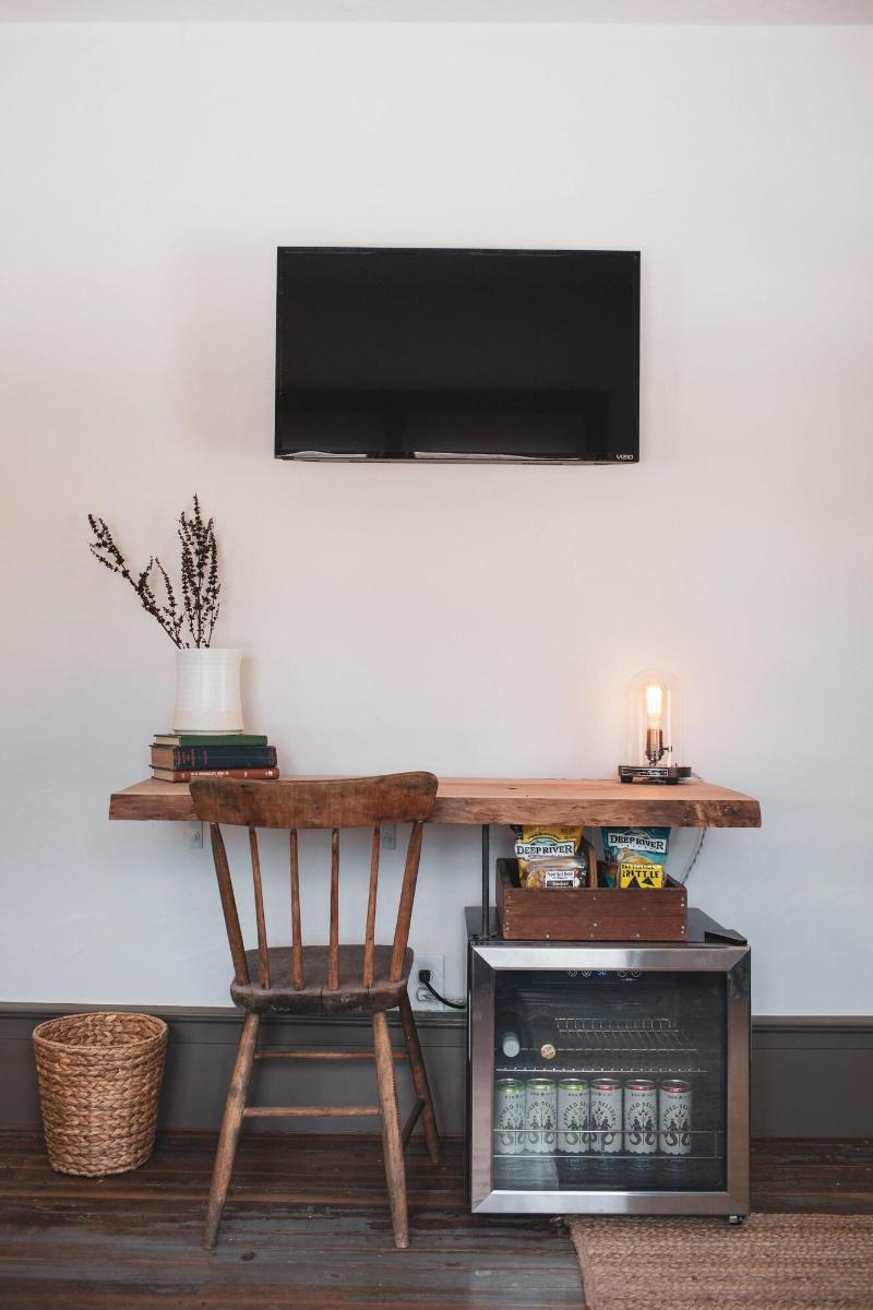 Stonehill's Farmhouse image