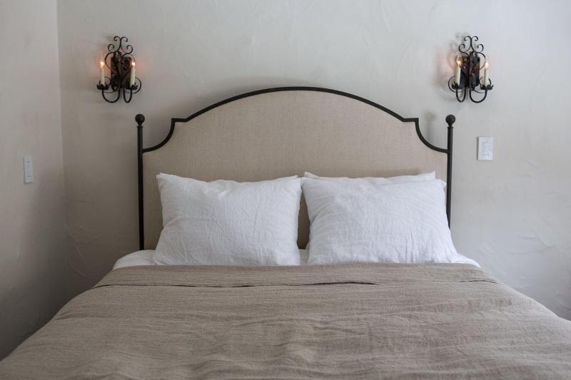 Stonehill's Farmhouse image