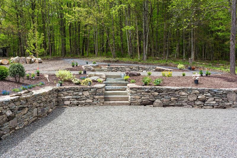 Stonehill's Farmhouse image