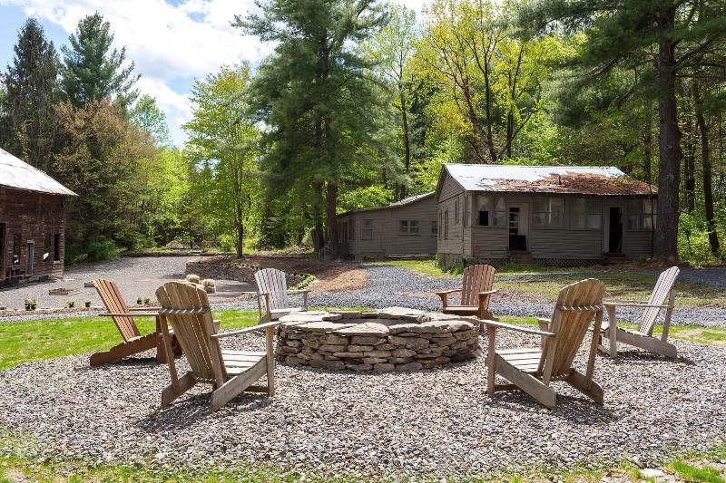 Stonehill's Farmhouse image